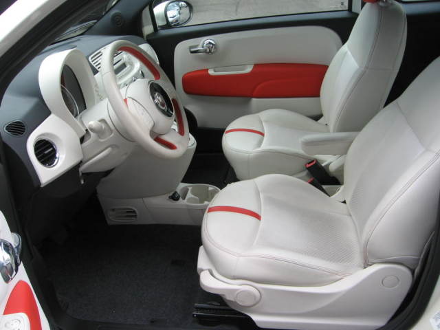 Fiat 500e interior white 2013-2015
